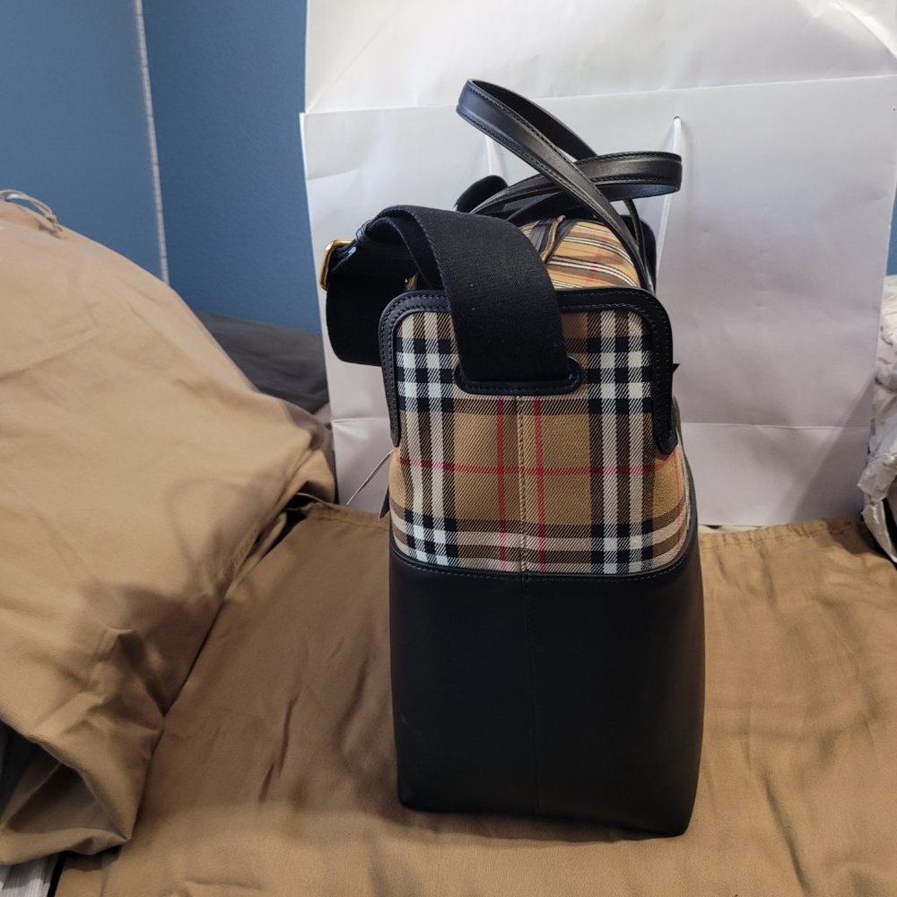 Burberry Vintage Check Diaper/Travel Bag - Picture 4 of 5